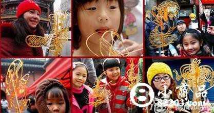 摆地摊卖什么比较好？1天能赚两三百