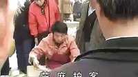 牛人摆地摊卖刀具，这口才绝了！