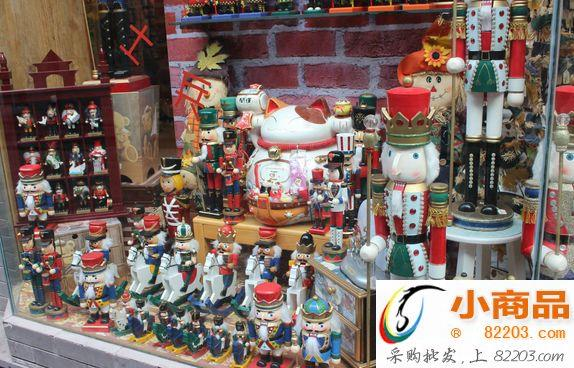 2018摆地摊卖什么最火 日赚1000元的地摊生意