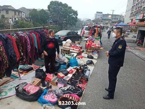 摆地摊卖什么最赚钱